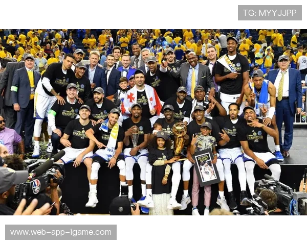 洛杉矶快船新赛季全面崛起探秘核心阵容变化与冠军潜力分析 洛杉矶快船新赛季全面崛起探秘核心阵容变化与冠军潜力分析