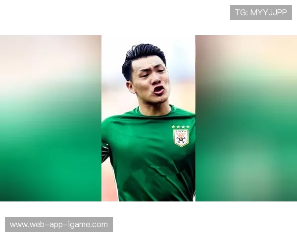 王大雷：从绿茵场到门将传奇的成长之路与辉煌瞬间