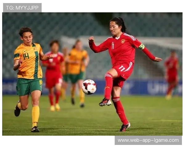 聚焦当代足球明星成长历程与赛场传奇故事全景深度探索展望未来