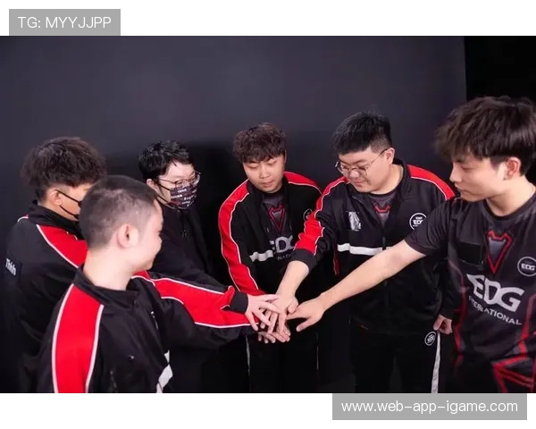 深入分析EDG战队的整体压制策略与战术执行