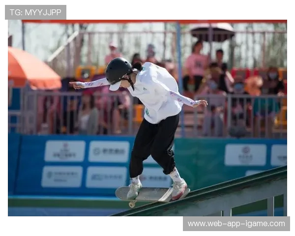 重庆滑板队实力飙升再创佳绩引领全国滑板新潮流 重庆滑板队实力飙升再创佳绩引领全国滑板新潮流