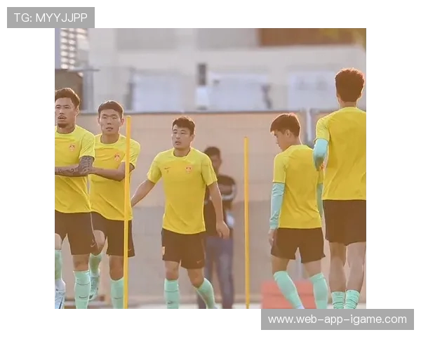 重庆足球队在世界杯预选赛中的灵活性表现及其对未来发展的启示