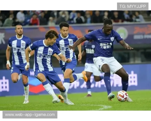 津门虎主场迎战沧州雄狮巅峰对决演绎津冀足球激情对抗盛宴 津门虎主场迎战沧州雄狮巅峰对决演绎津冀足球激情对抗盛宴