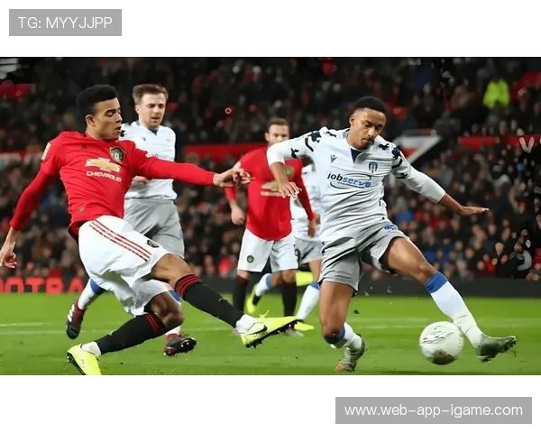 女王巡游与利兹联的激烈对决揭示英超赛季新篇章