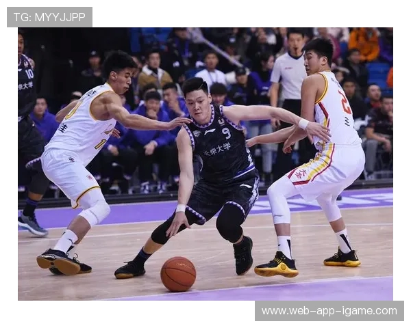 方硕的篮球之路：从青涩少年到CBA明星的成长故事与心路历程